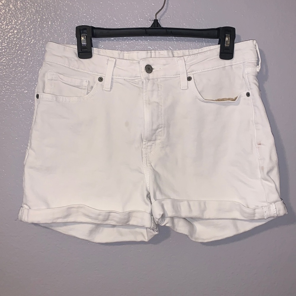 Old Navy white O.G. Straight Secret smooth pockets high rise jean shorts